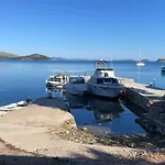 Strandhaus Hela - Bain- Zut - Kornati By Interhome Pristanisce