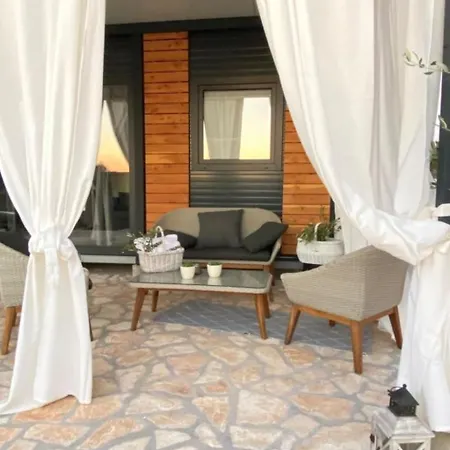 Strandhaus Hela - Bain- Zut - Kornati By Interhome * Pristanisce