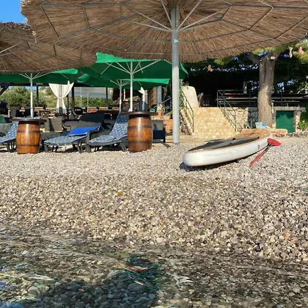 Strandhaus Hela - Bain- Zut - Kornati By Interhome Apartman *
