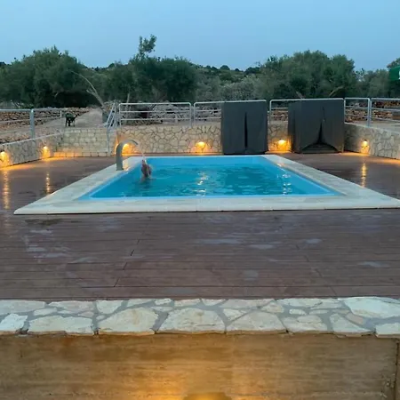 Apartman Strandhaus Hela - Bain- Zut - Kornati By Interhome