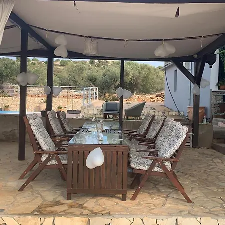 Strandhaus Hela - Bain- Zut - Kornati By Interhome *