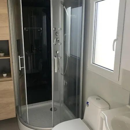 Apartman Strandhaus Hela - Bain- Zut - Kornati By Interhome *