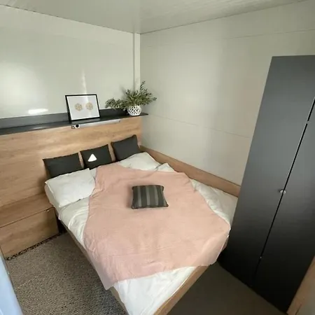 Apartman Strandhaus Hela - Bain- Zut - Kornati By Interhome Pristanisce