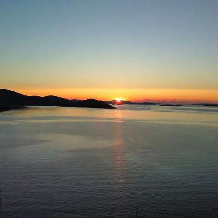 דירה Strandhaus Hela - Bain- Zut - Kornati By Interhome *