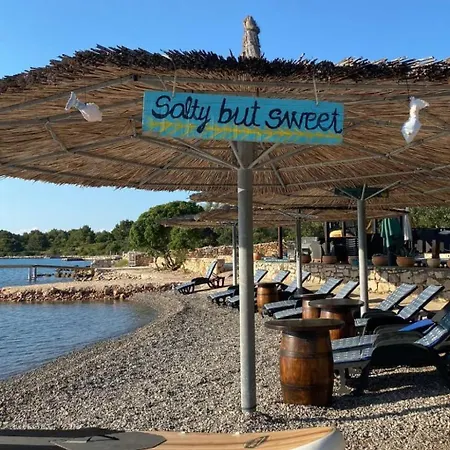 דירה Strandhaus Hela - Bain- Zut - Kornati By Interhome