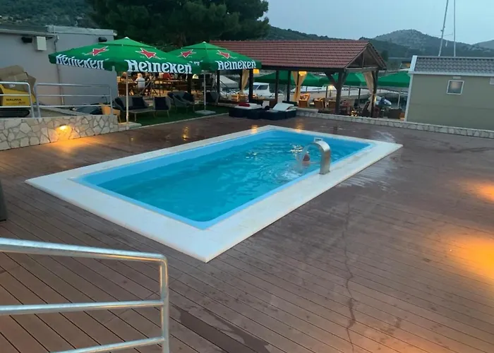 דירה Strandhaus Hela - Bain- Zut - Kornati By Interhome