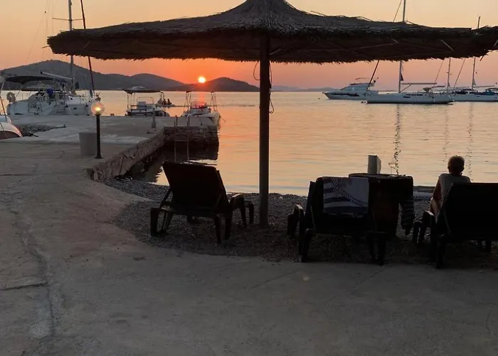 דירה Strandhaus Hela - Bain- Zut - Kornati By Interhome Pristanisce