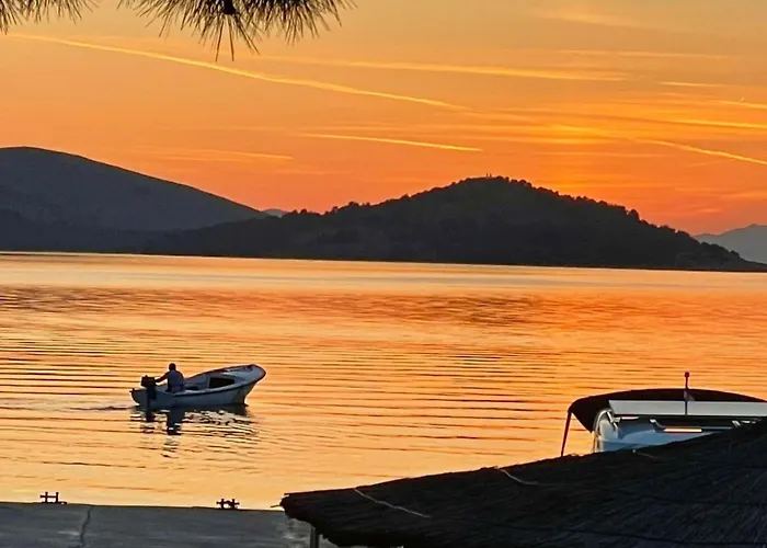 דירה Strandhaus Hela - Bain- Zut - Kornati By Interhome *