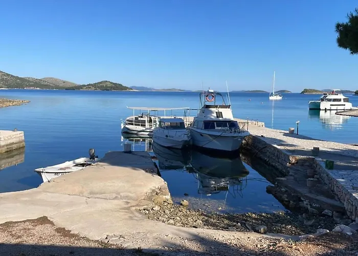 Strandhaus Hela - Bain- Zut - Kornati By Interhome Pristanisce
