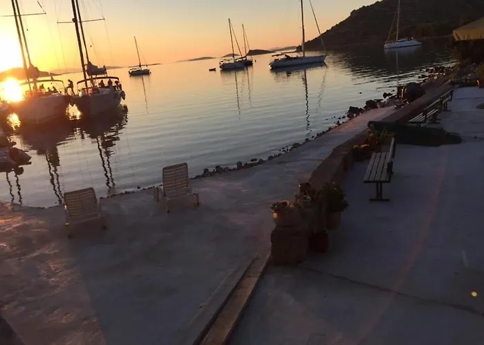 דירה Strandhaus Hela - Bain- Zut - Kornati By Interhome