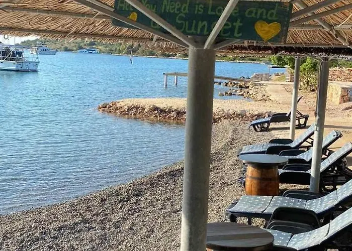 Strandhaus Hela - Bain- Zut - Kornati By Interhome דירה