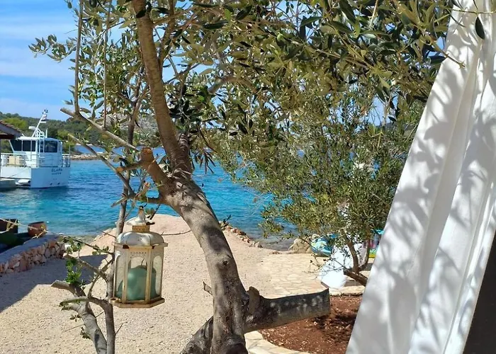 Strandhaus Hela - Bain- Zut - Kornati By Interhome *